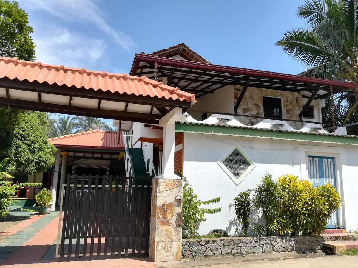 Villa Risenra Tangalle Esterno foto