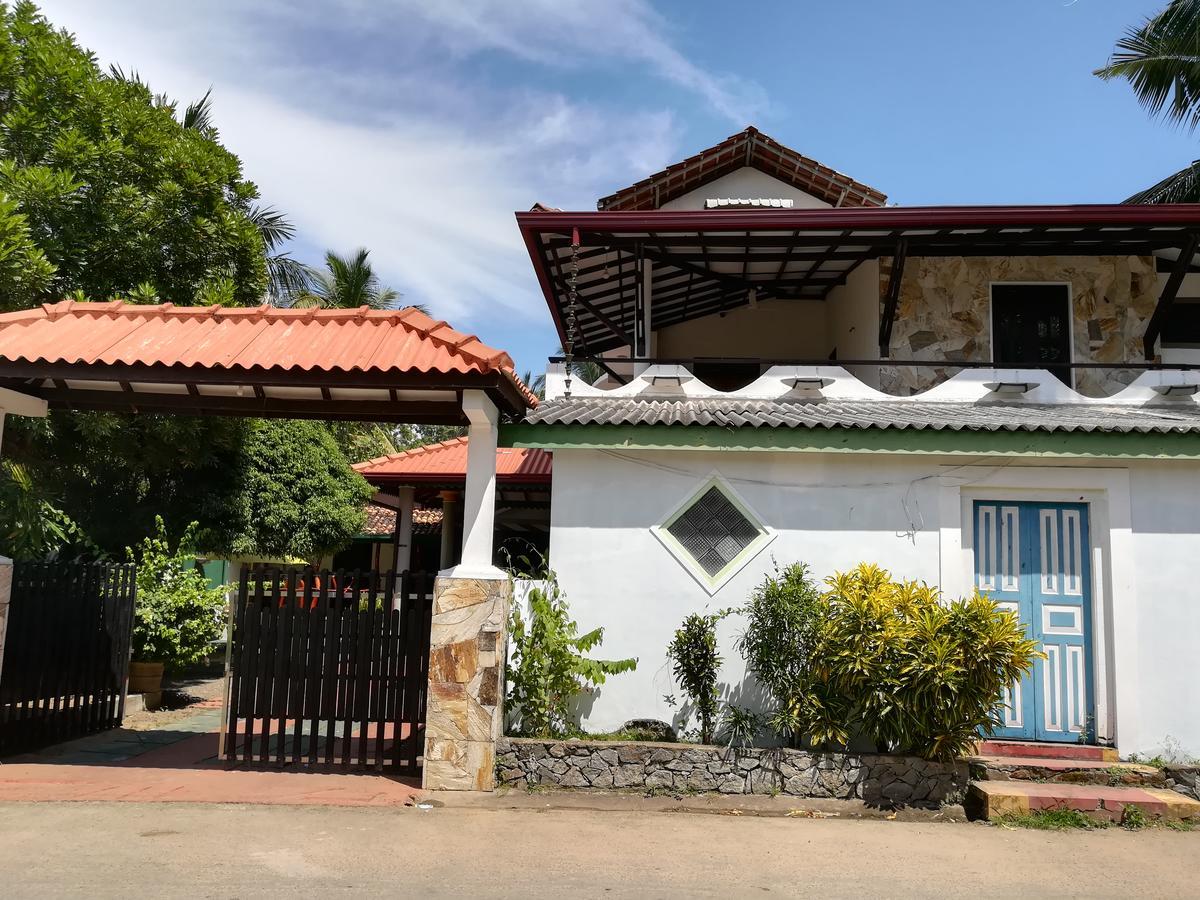 Villa Risenra Tangalle Esterno foto